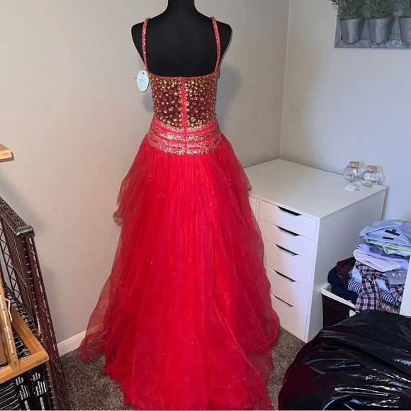 Sherri Hill 21168 Dress Size 6 - Picture 3 of 12